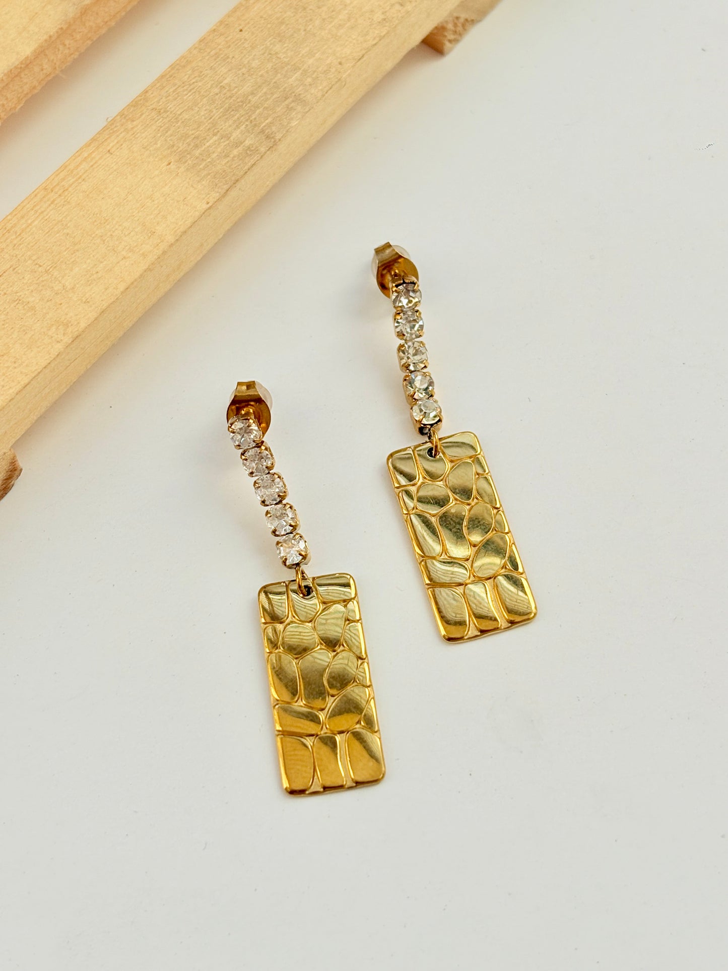 Golden Mesh Drops