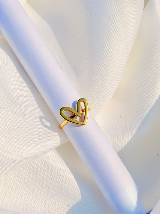 Amour Outline Ring