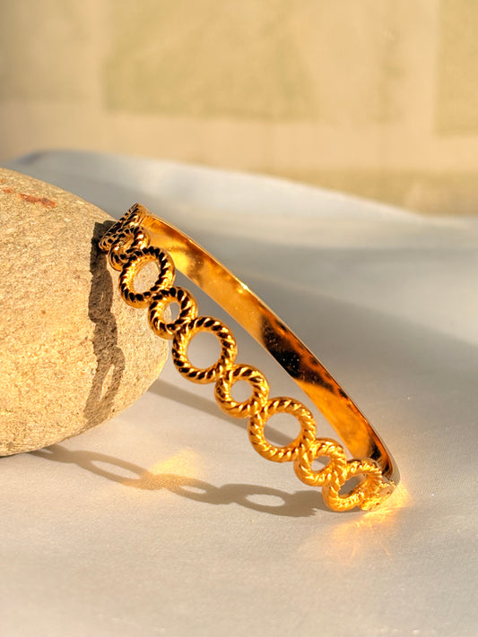 Regal Link Charm Bracelet
