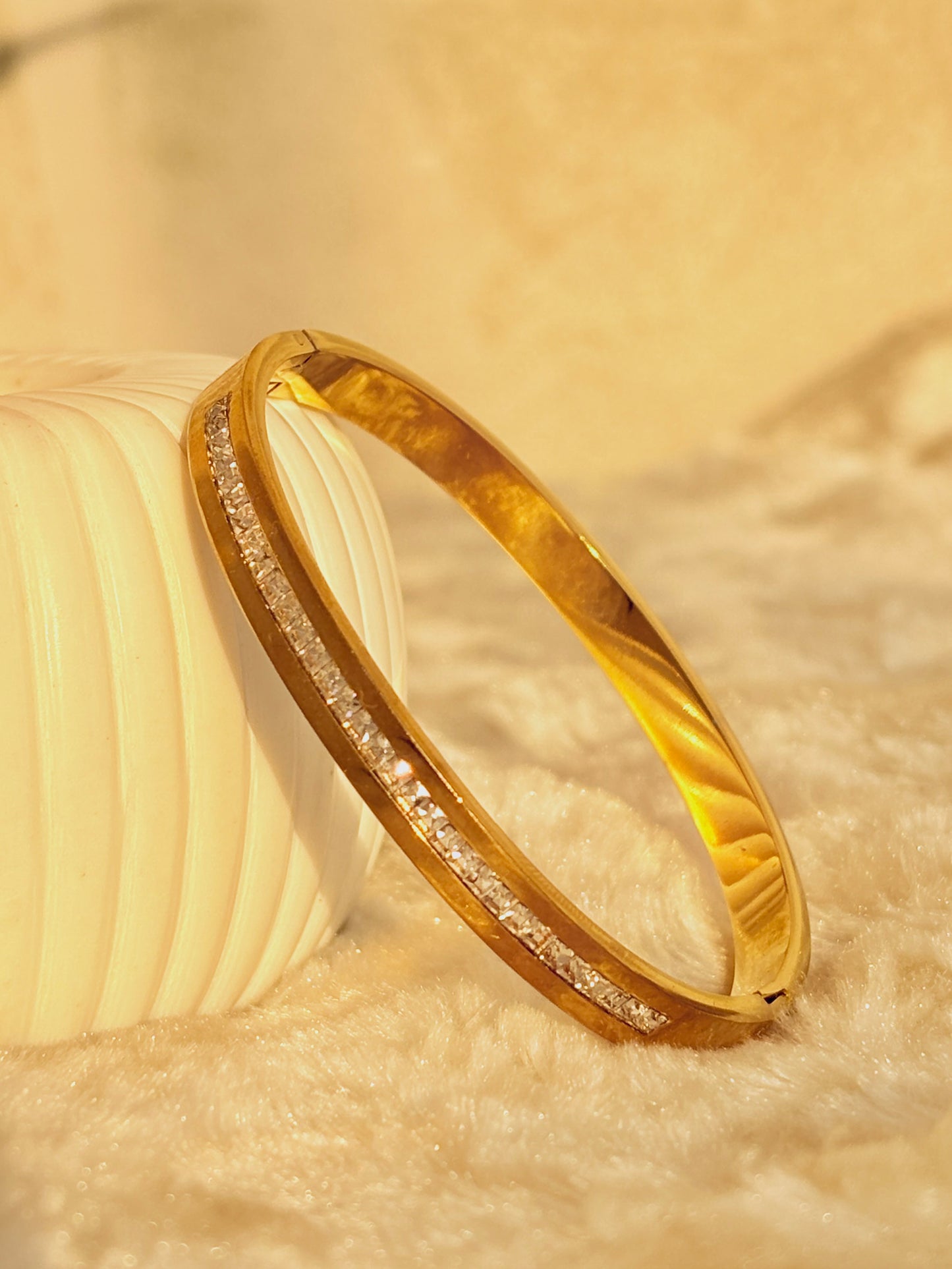 Sleek Shine Crystal Bar