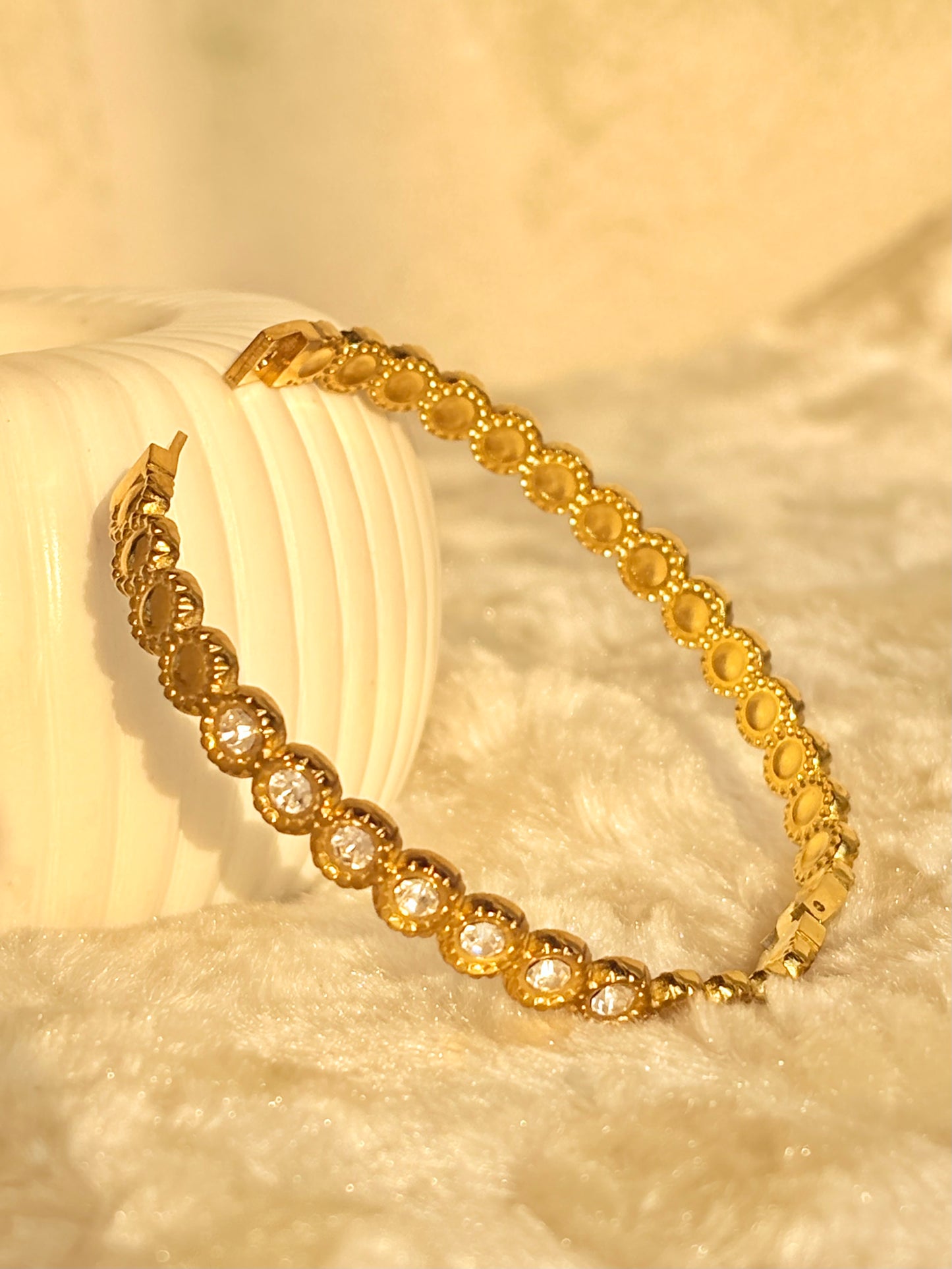 Golden Halo Circle Bracelet