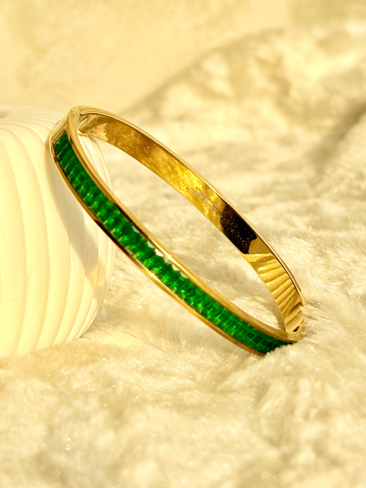 Emerald Baguette Line Bracelet