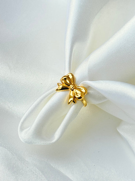 Golden Charm Bow Ring