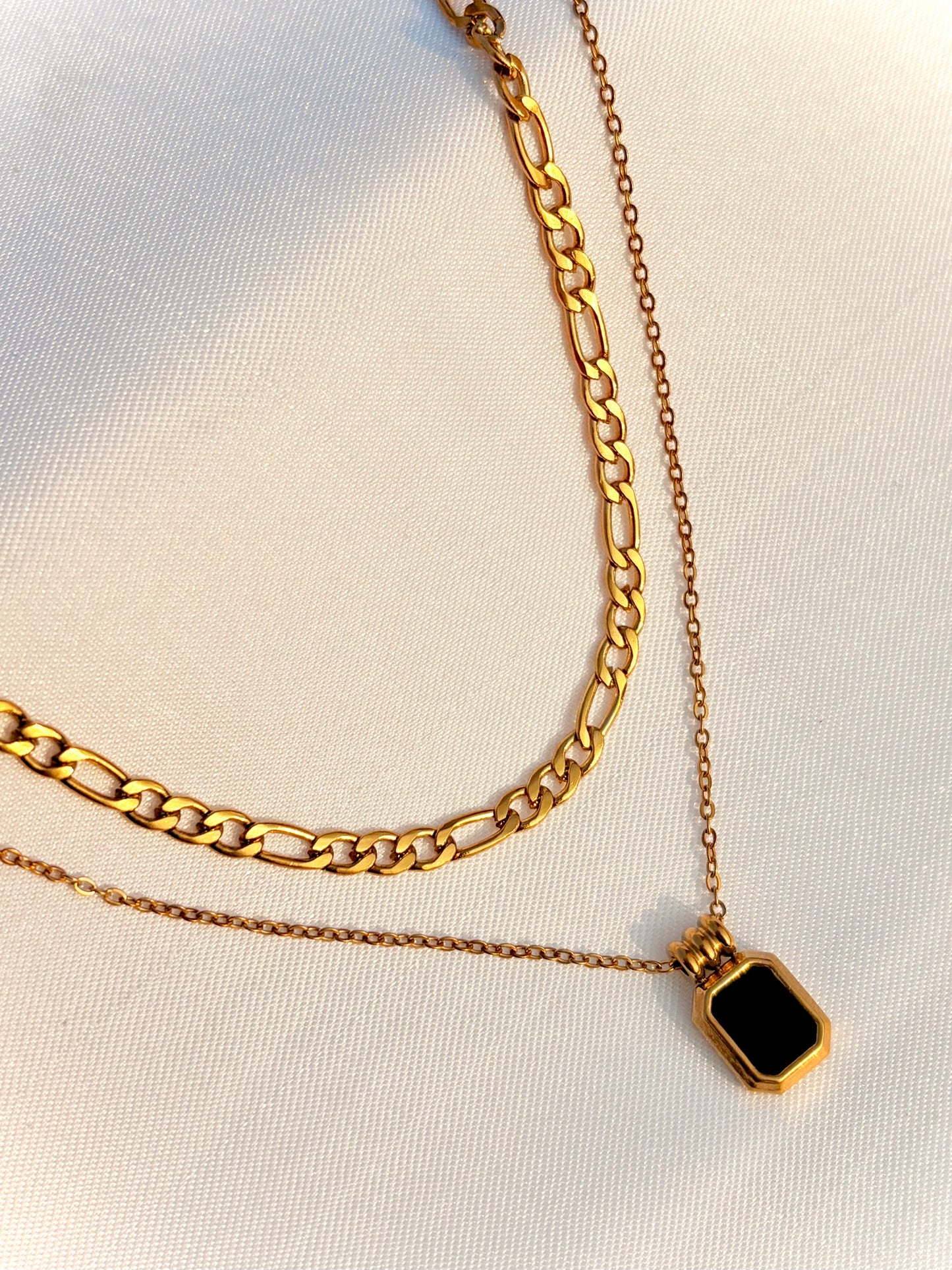Black Crest Double Chain