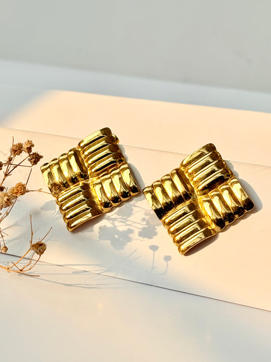 Regal Grid Earings