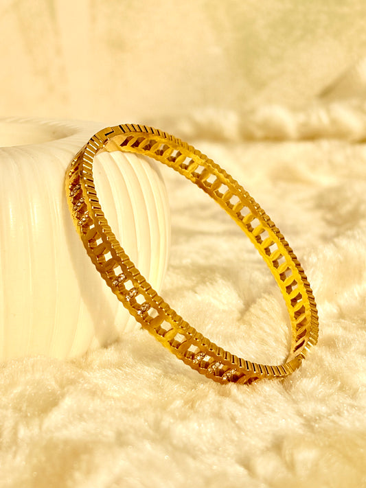Textured Luxe Bracelet