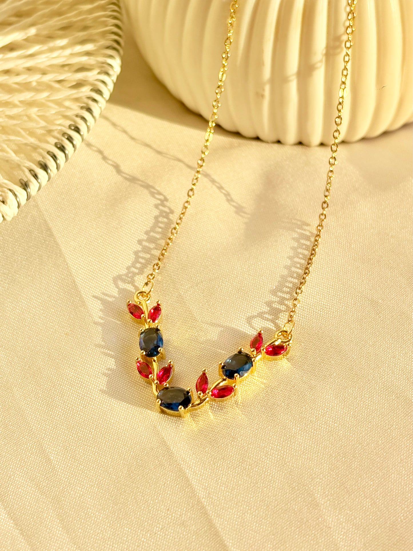 Royal Midnight Arc Necklace