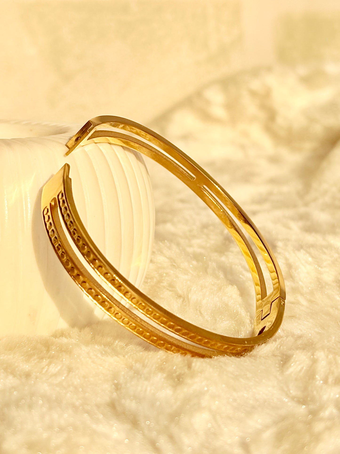Twin textured Gold Band